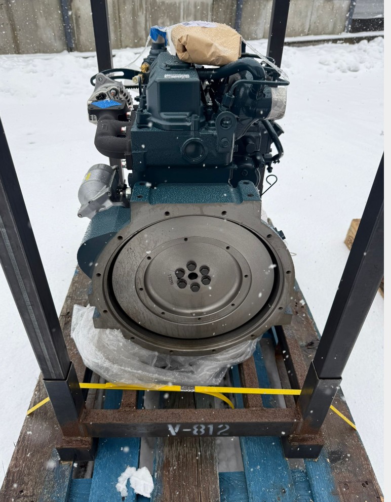 NOWY ORYGINALNY SILNIK KUBOTA D1703 NOWY ORYGINALNY SILNIK KUBOTA D1703 - GENEUS